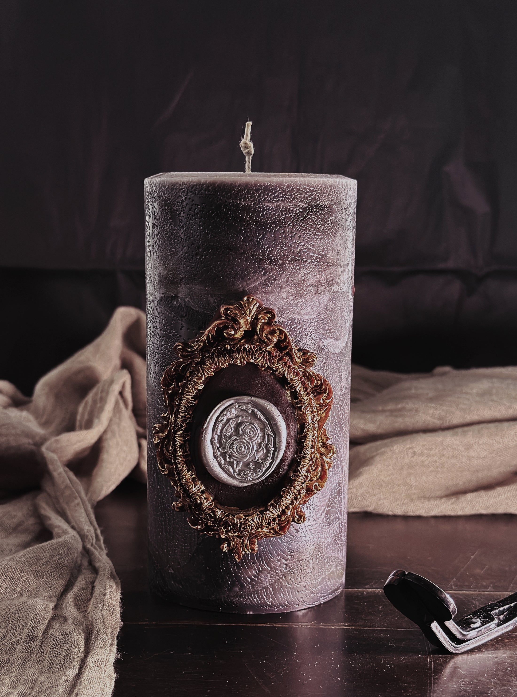 Handmade Embossed Scented Candle | Obsidian Emblem