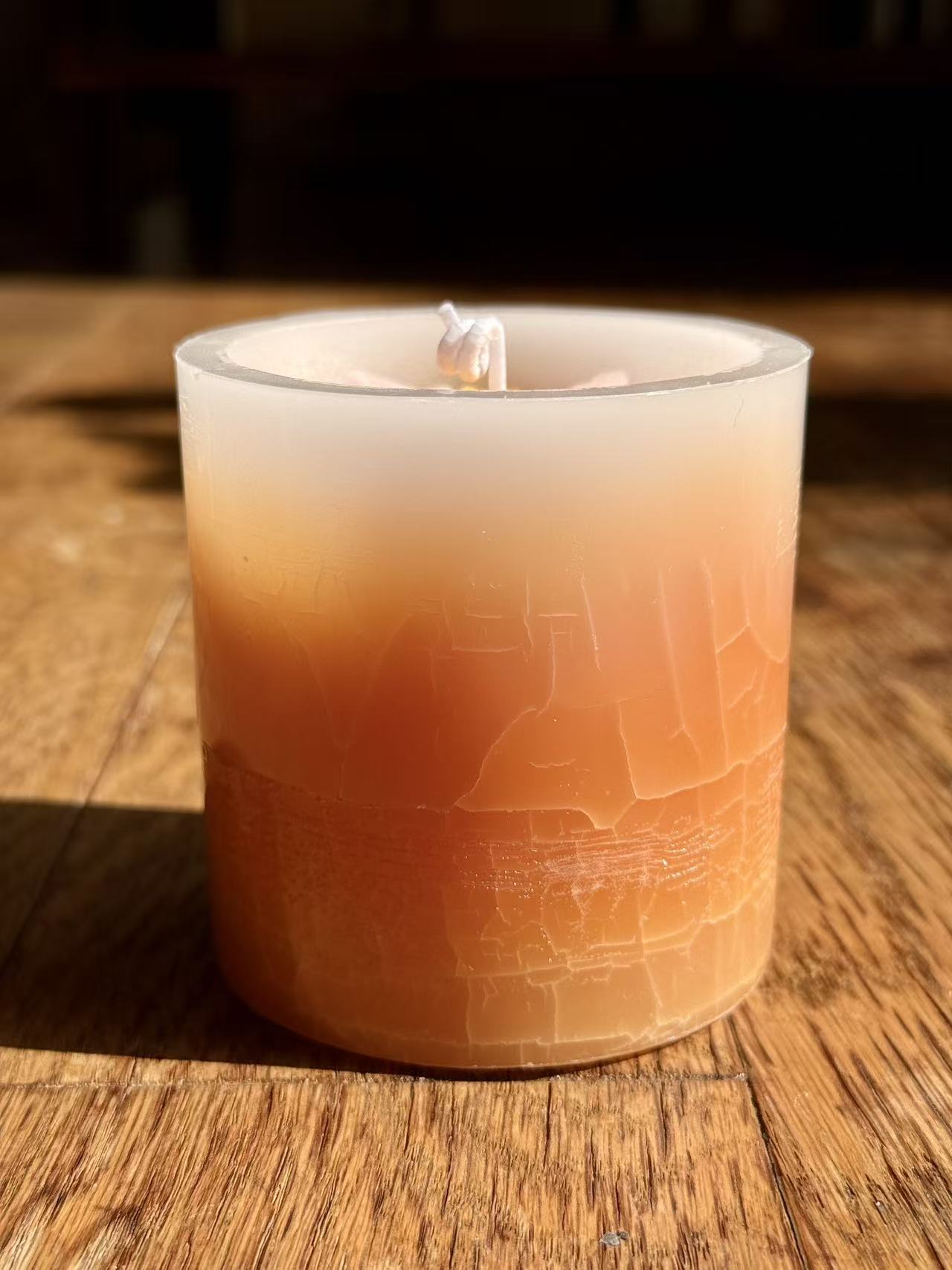 小さなクラックルガラスカップの香り付きキャンドル