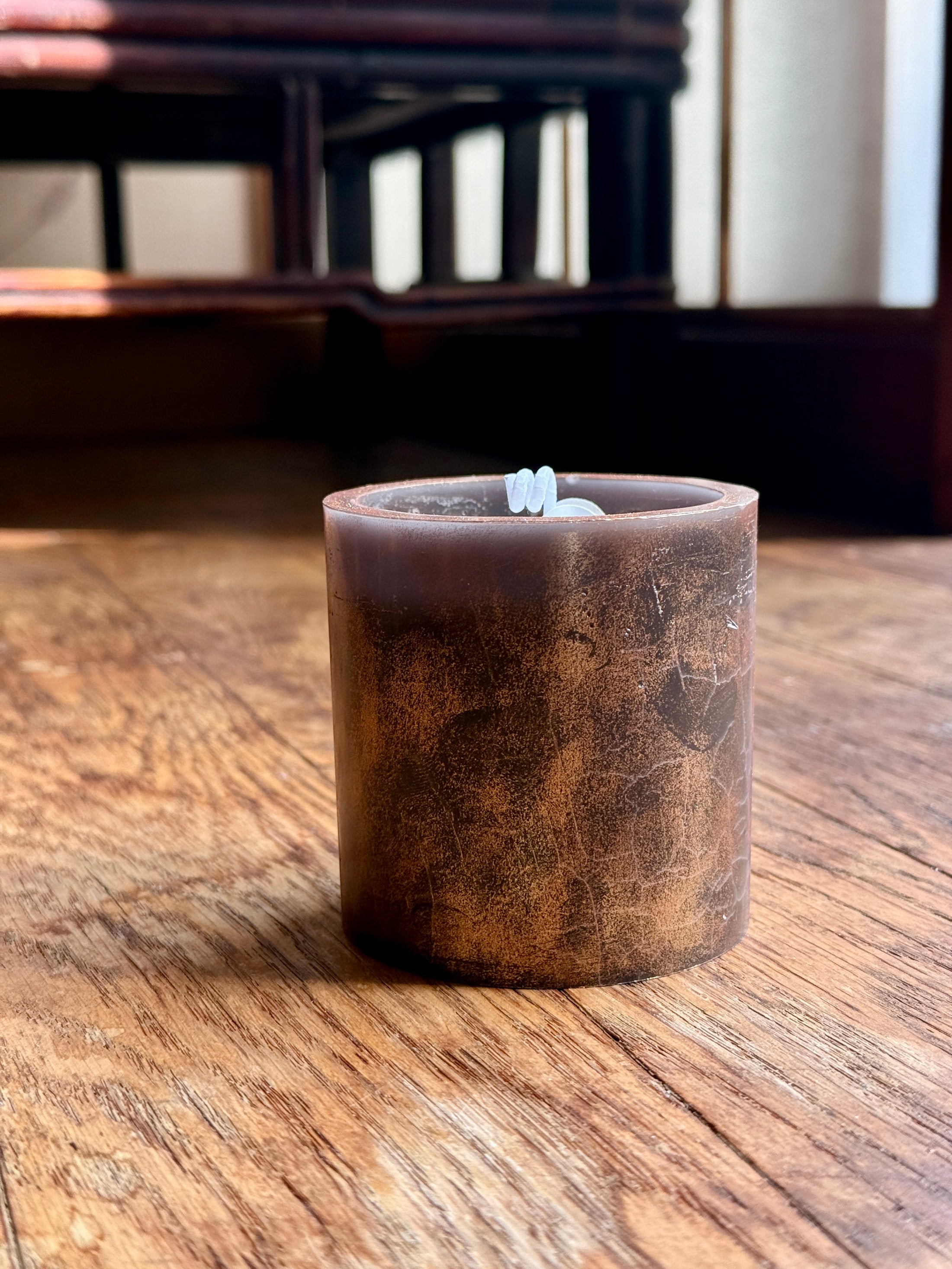 アンティークブロンズクラックルガラスの香り付きキャンドル